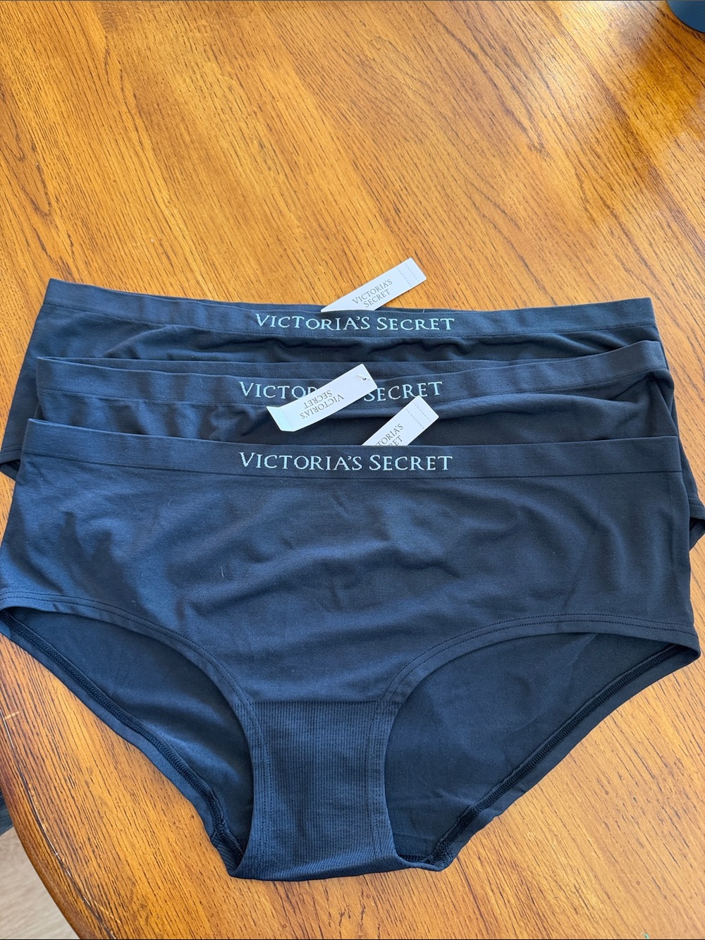Victoria's Secret Black nylon hip hugger Briefs - 3 Pack